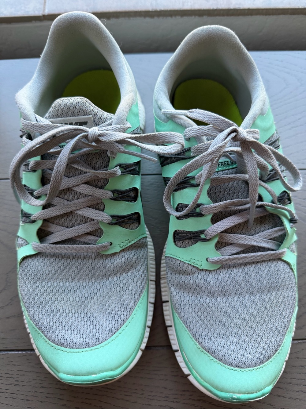 Nike Women’s Mint Green and Light Gray Running Sneakers